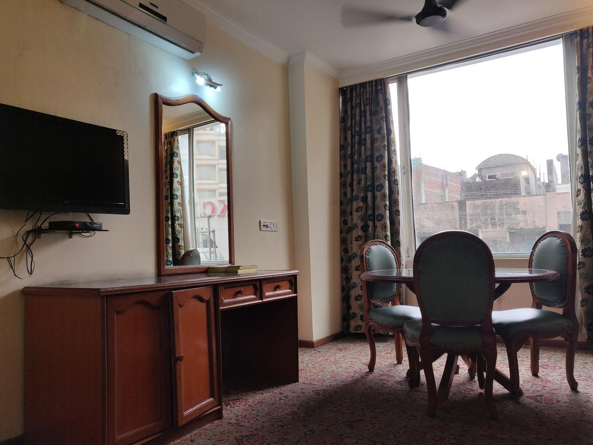 Hotel Premier Jammu Eksteriør bilde